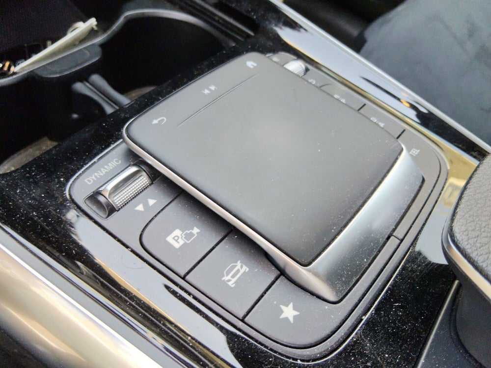 Mercedes-Benz GLA SUV usata a Pescara (12)