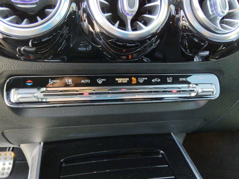 Mercedes-Benz GLA SUV usata a Pescara (17)
