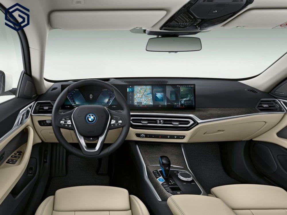 BMW i4 nuova a Cagliari (10)
