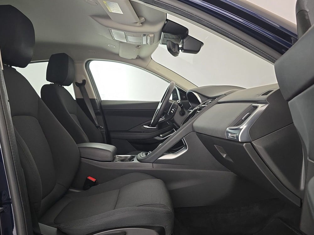 Jaguar E-Pace usata a Alessandria (13)