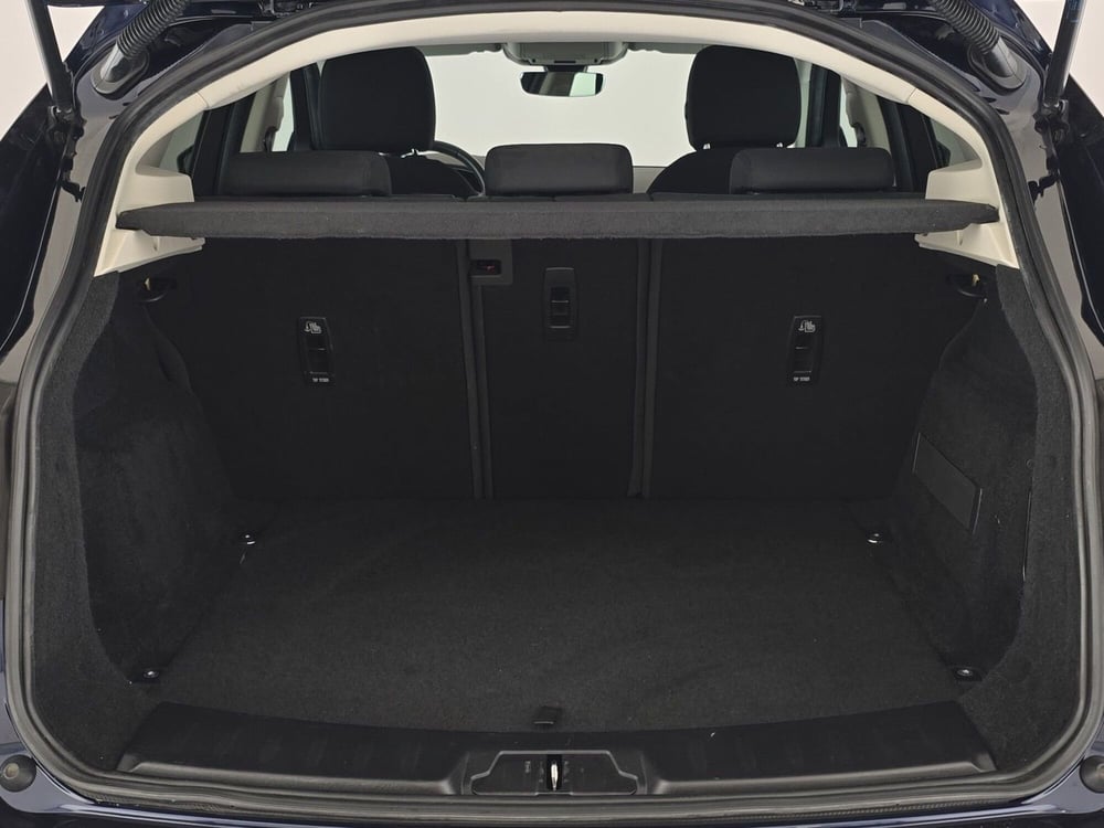 Jaguar E-Pace usata a Alessandria (9)