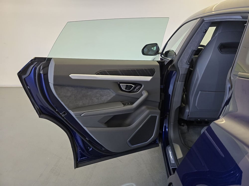 Lamborghini Urus usata a Bologna (16)