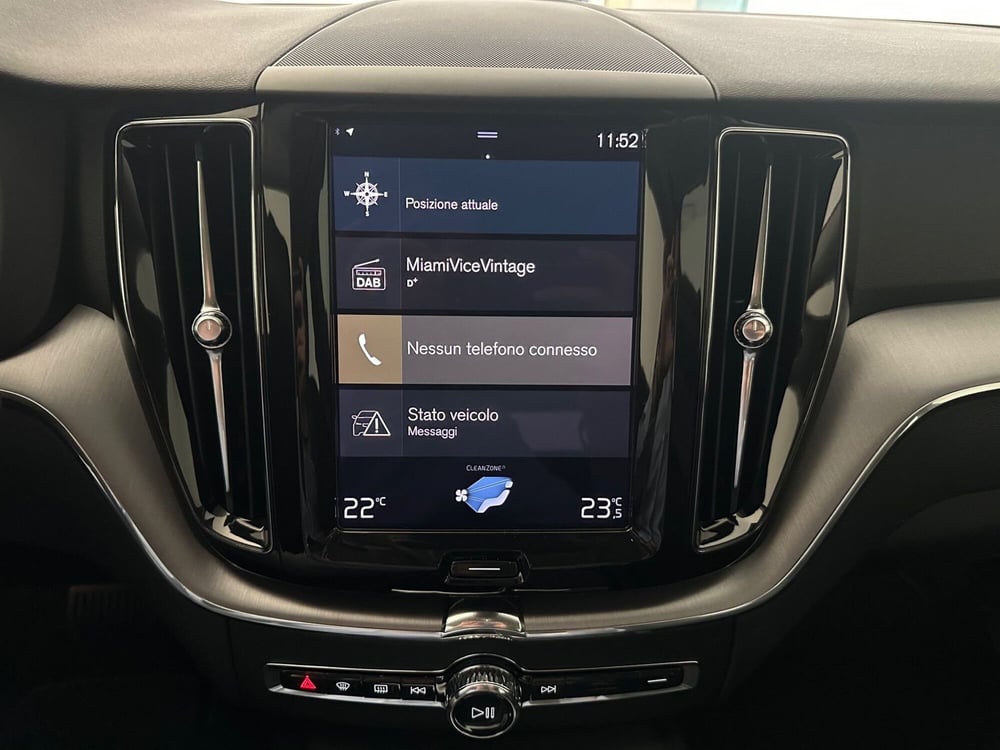 Volvo XC60 usata a Bergamo (11)