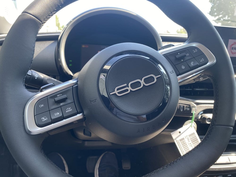 Fiat 600 nuova a Modena (12)