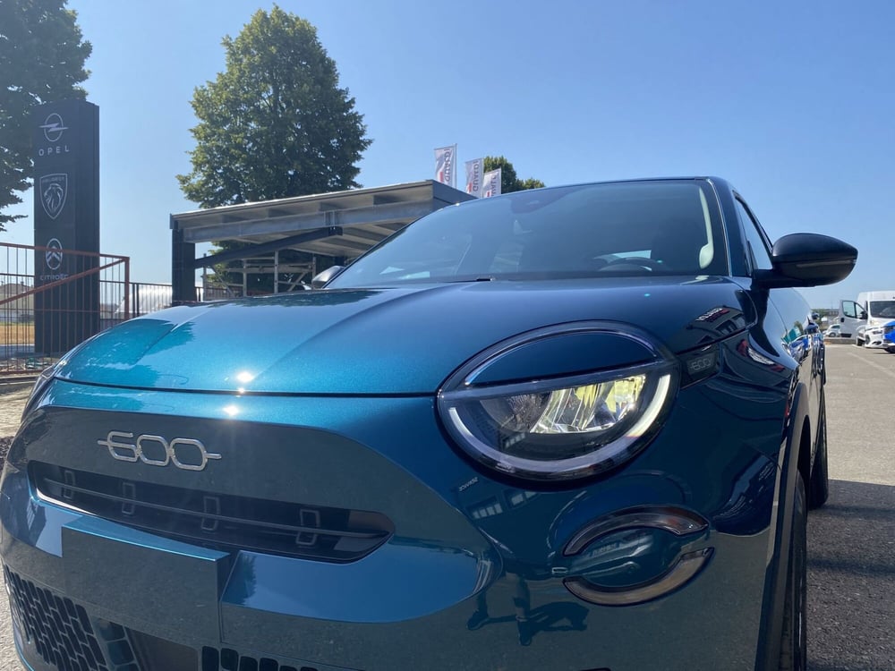 Fiat 600 nuova a Modena (9)