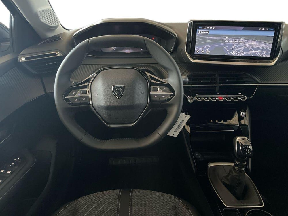 Peugeot 208 nuova a Salerno (10)