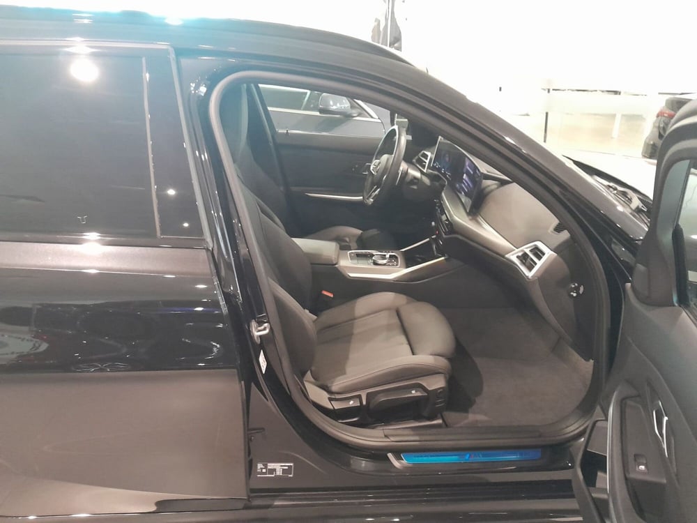 BMW Serie 3 Touring usata a Asti (14)