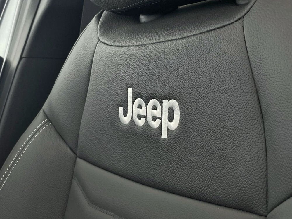 Jeep Avenger nuova a Perugia (15)