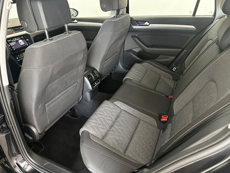 Volkswagen Passat usata a L'Aquila (12)