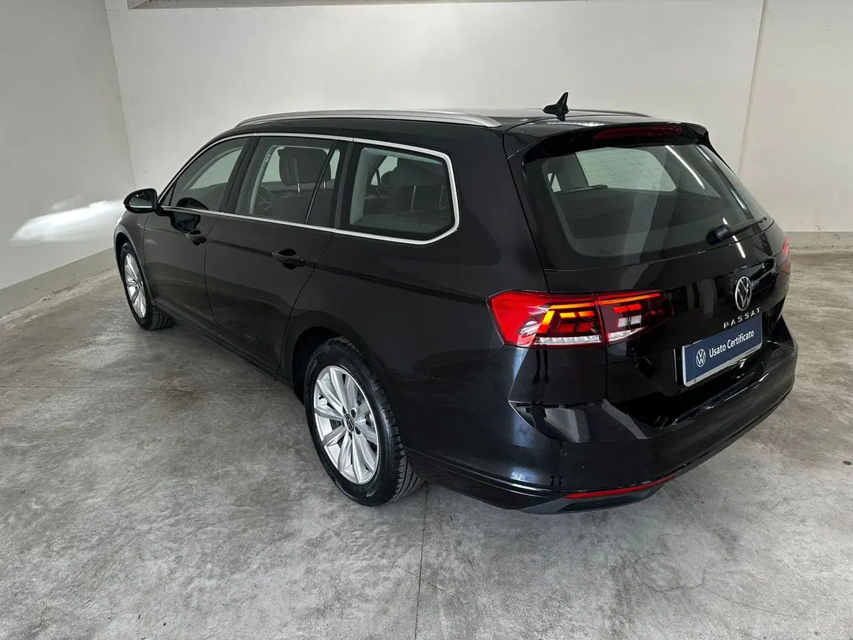 Volkswagen Passat usata a L'Aquila (4)