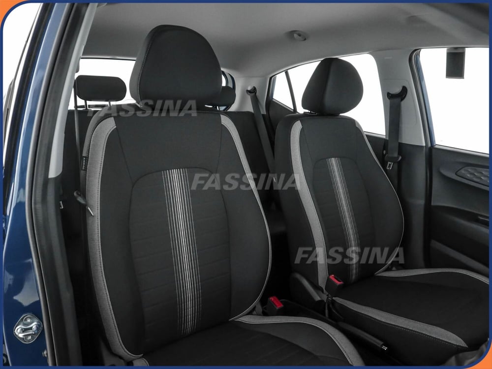 Hyundai i10 nuova a Milano (13)