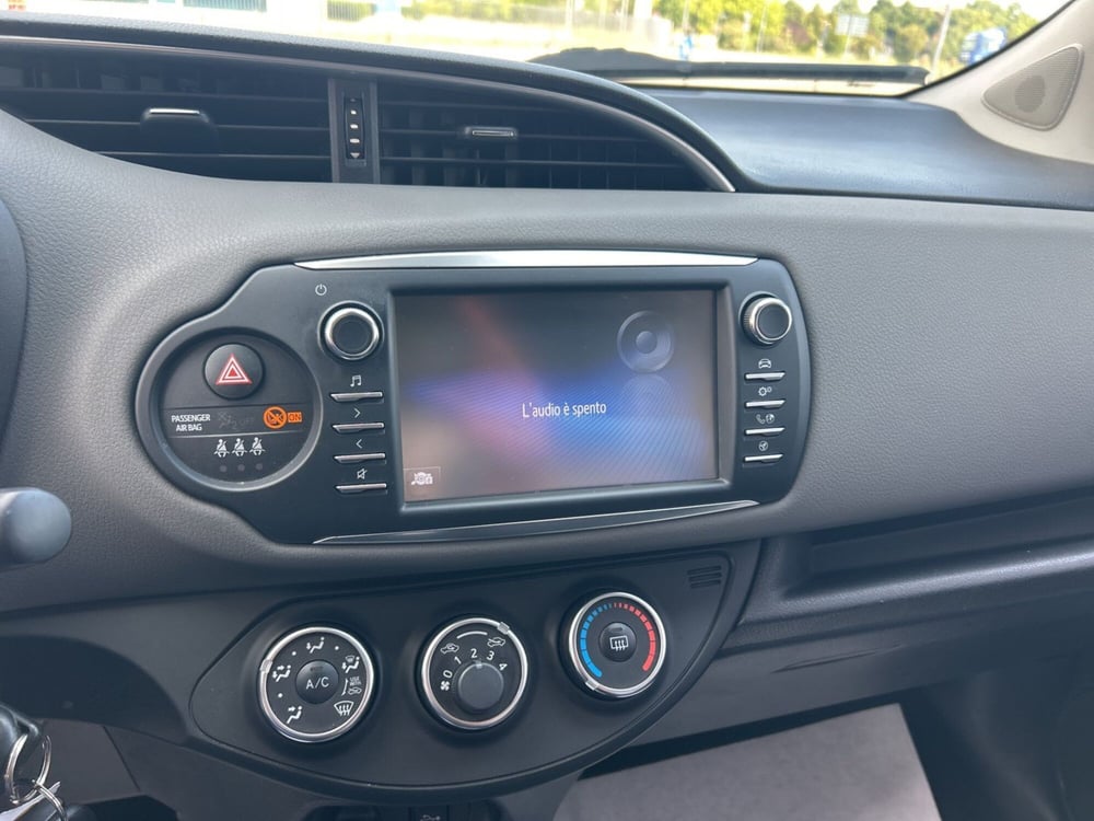 Toyota Yaris usata a Piacenza (13)