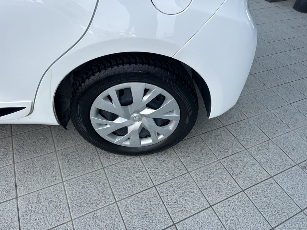 Toyota Yaris usata a Piacenza (18)