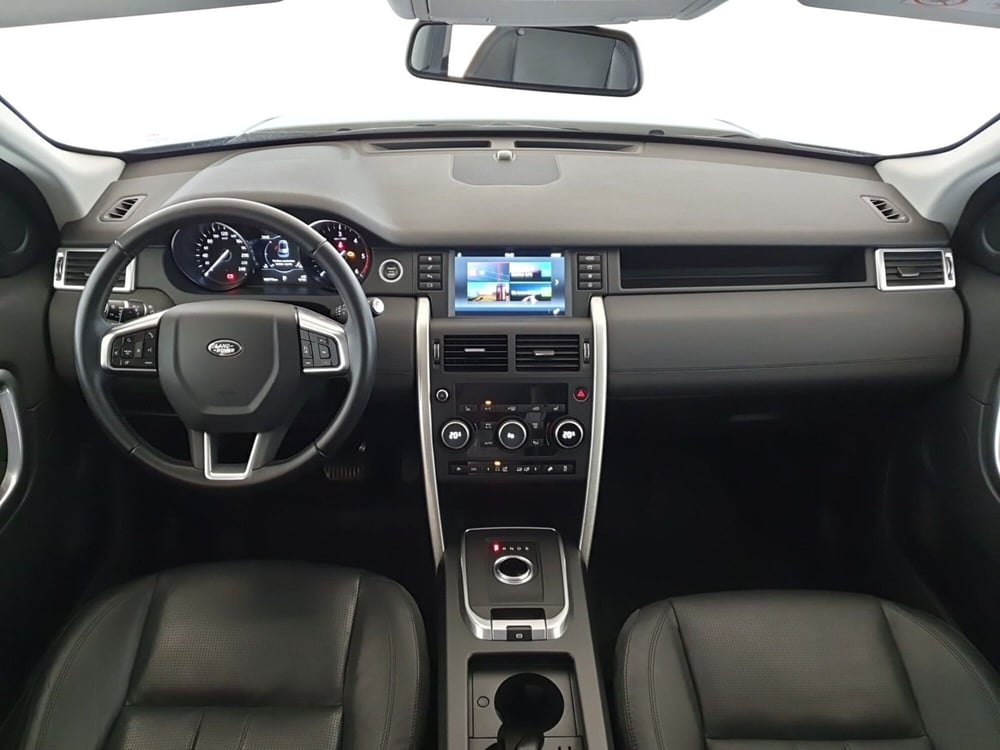 Land Rover Discovery Sport usata a Monza e Brianza (4)