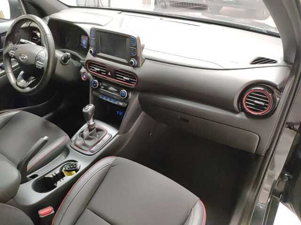 Hyundai Kona usata a Teramo (12)