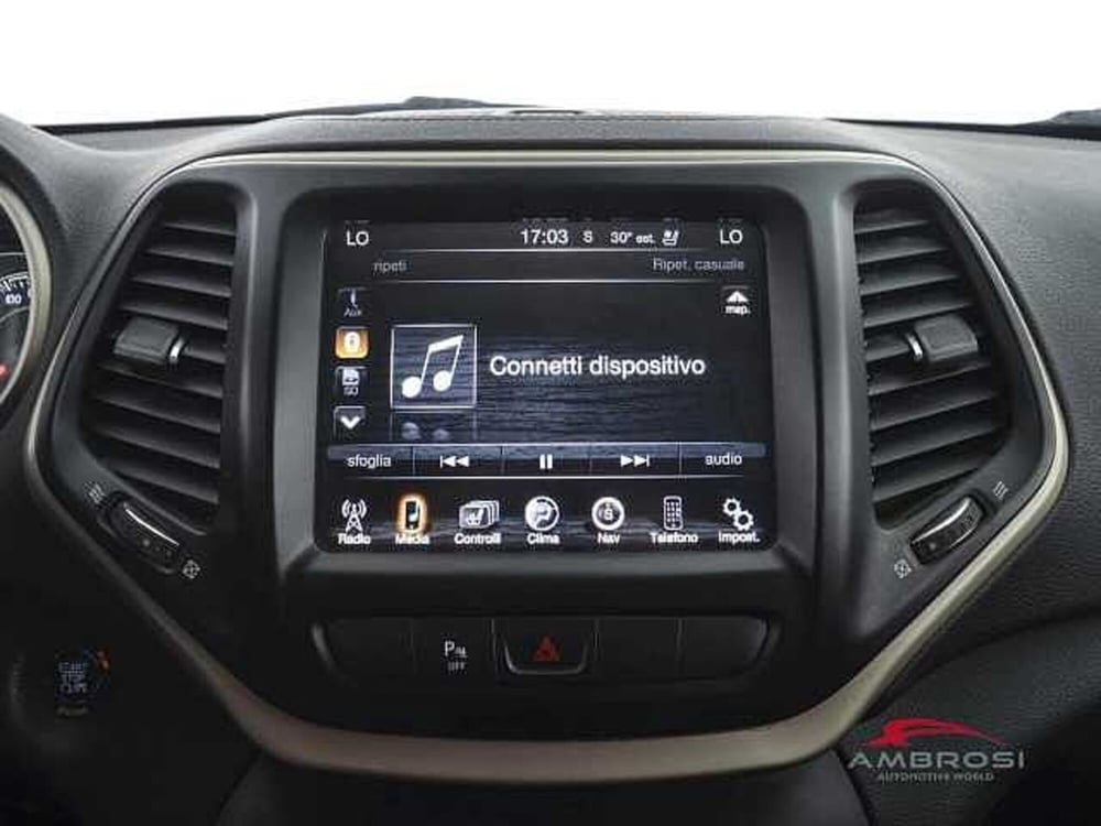 Jeep Cherokee usata a Viterbo (15)