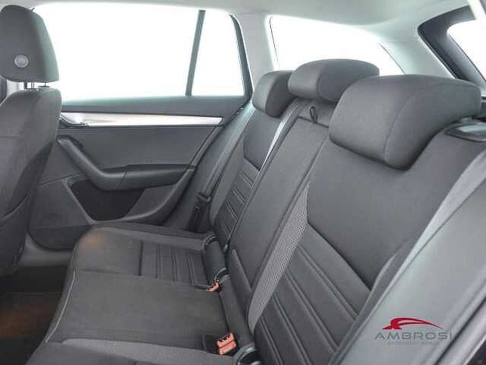 Skoda Octavia usata a Viterbo (10)