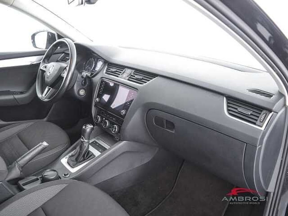 Skoda Octavia usata a Viterbo (12)