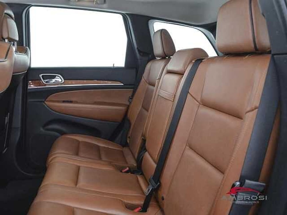 Jeep Grand Cherokee usata a Viterbo (10)