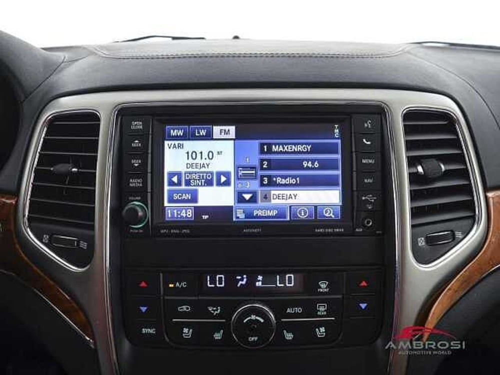Jeep Grand Cherokee usata a Viterbo (14)