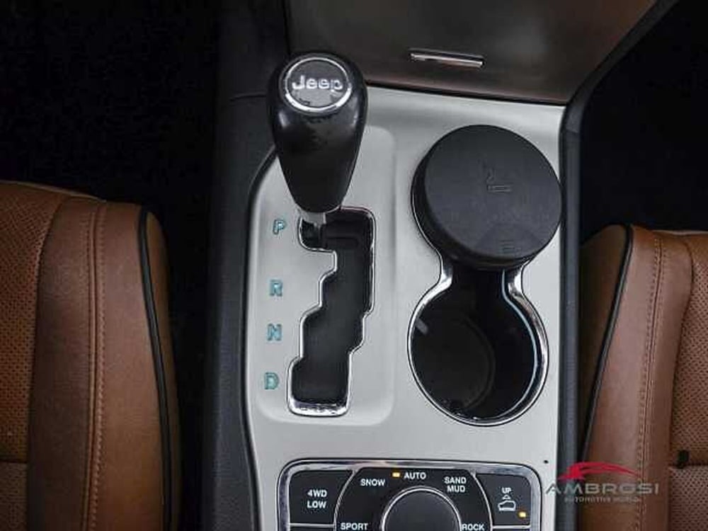Jeep Grand Cherokee usata a Viterbo (20)