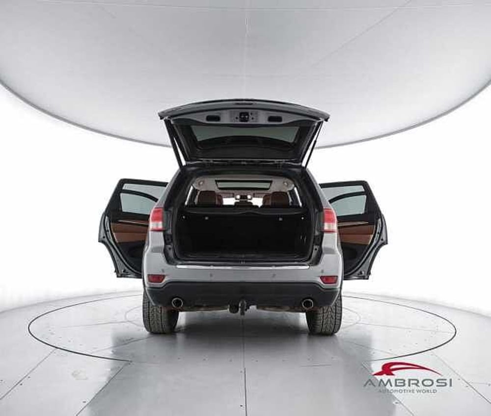 Jeep Grand Cherokee usata a Viterbo (7)