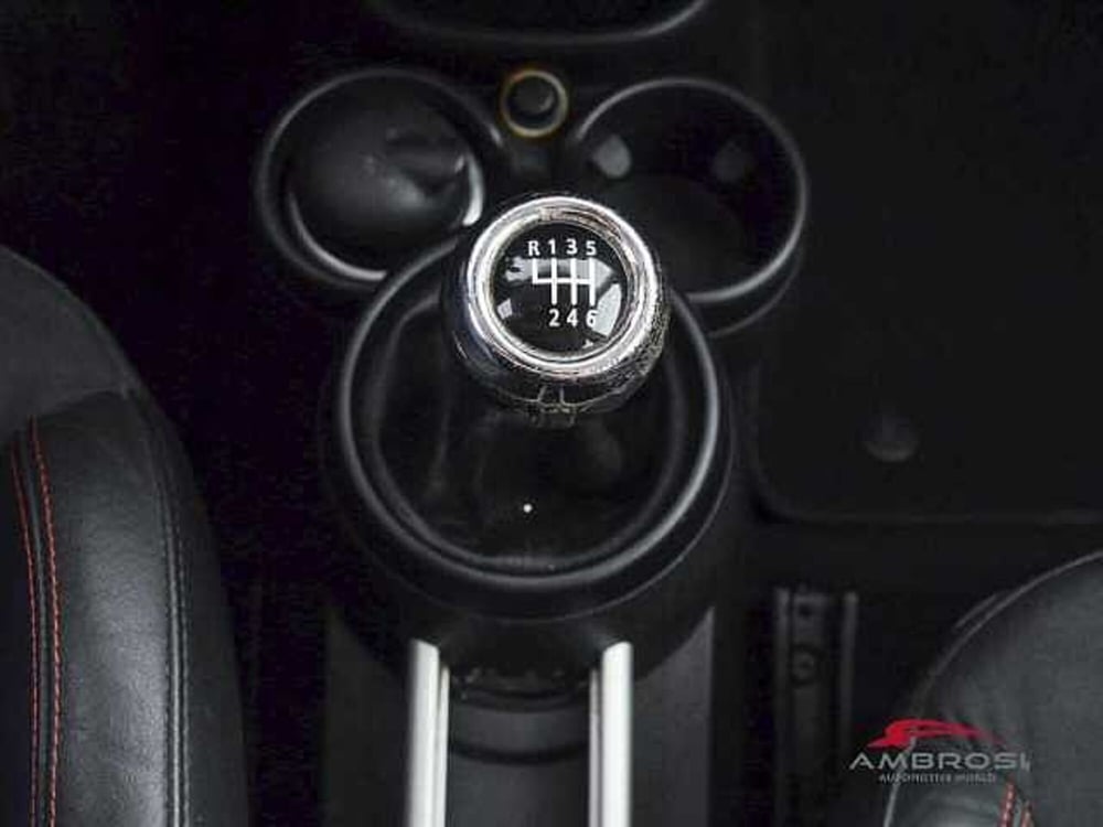 MINI Mini Countryman usata a Viterbo (17)