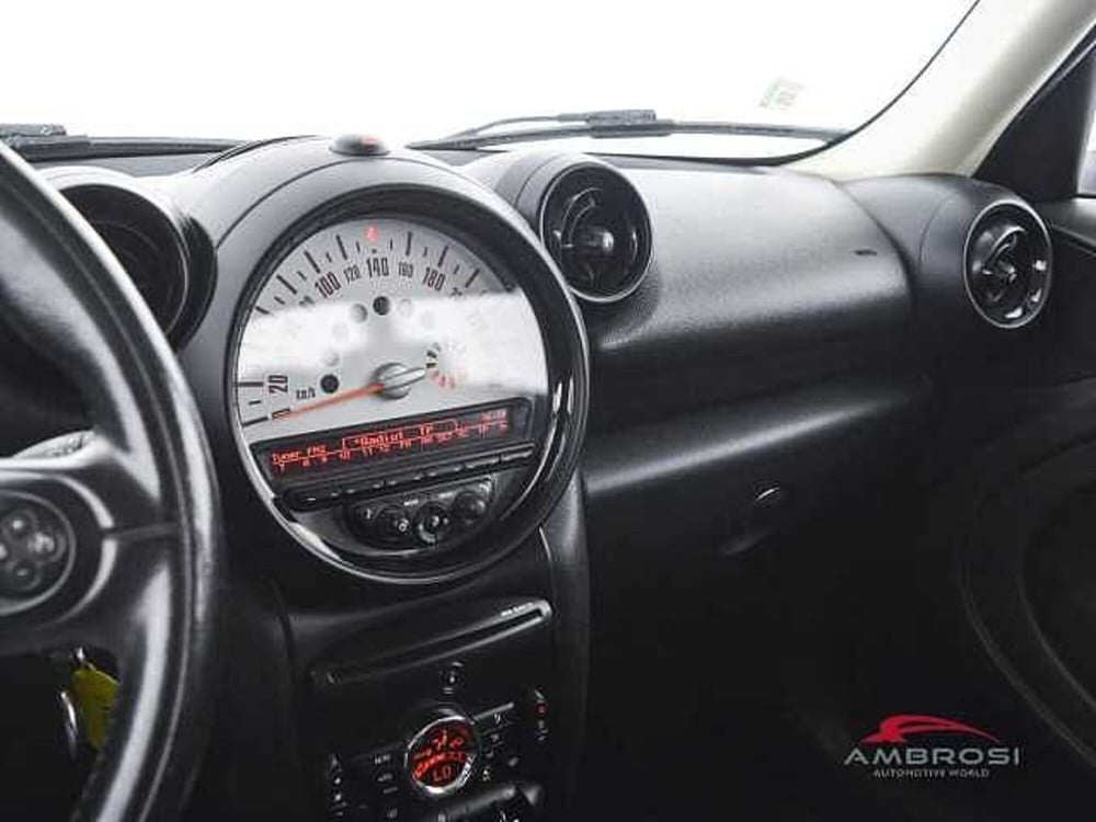 MINI Mini Countryman usata a Viterbo (18)