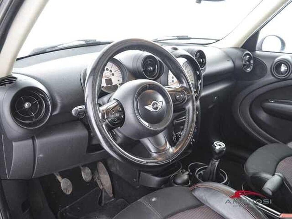 MINI Mini Countryman usata a Viterbo (8)