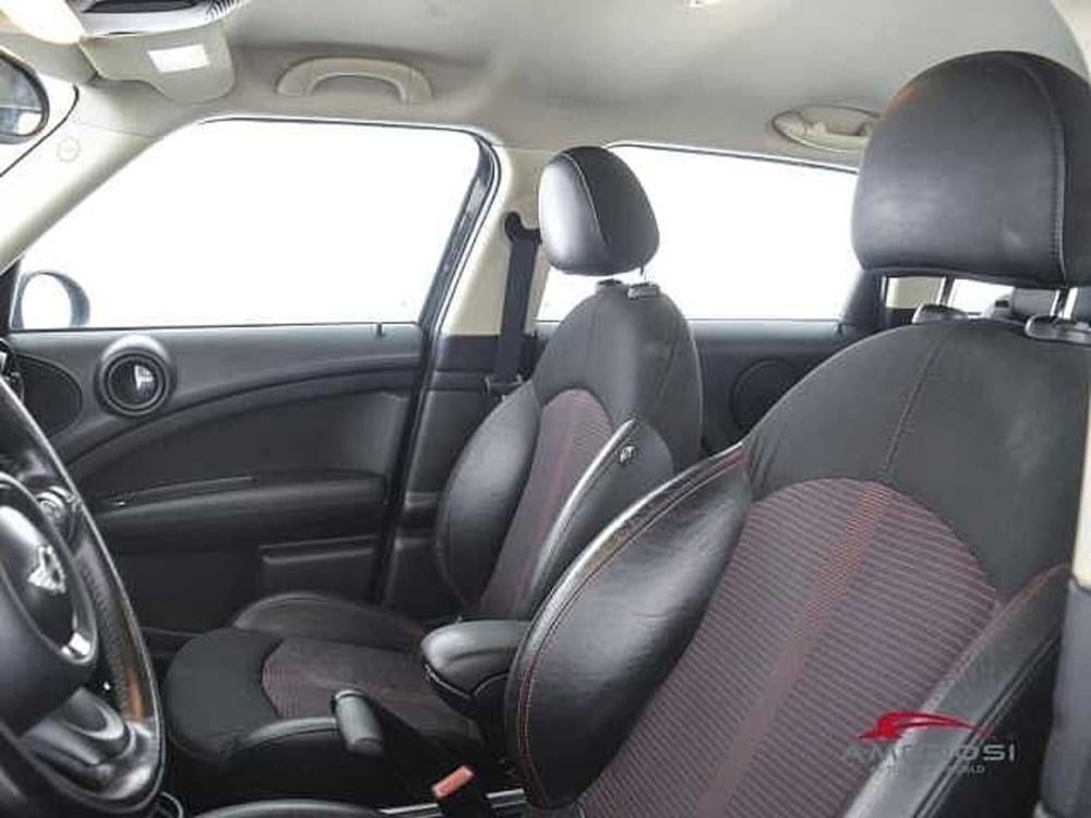 MINI Mini Countryman usata a Viterbo (9)