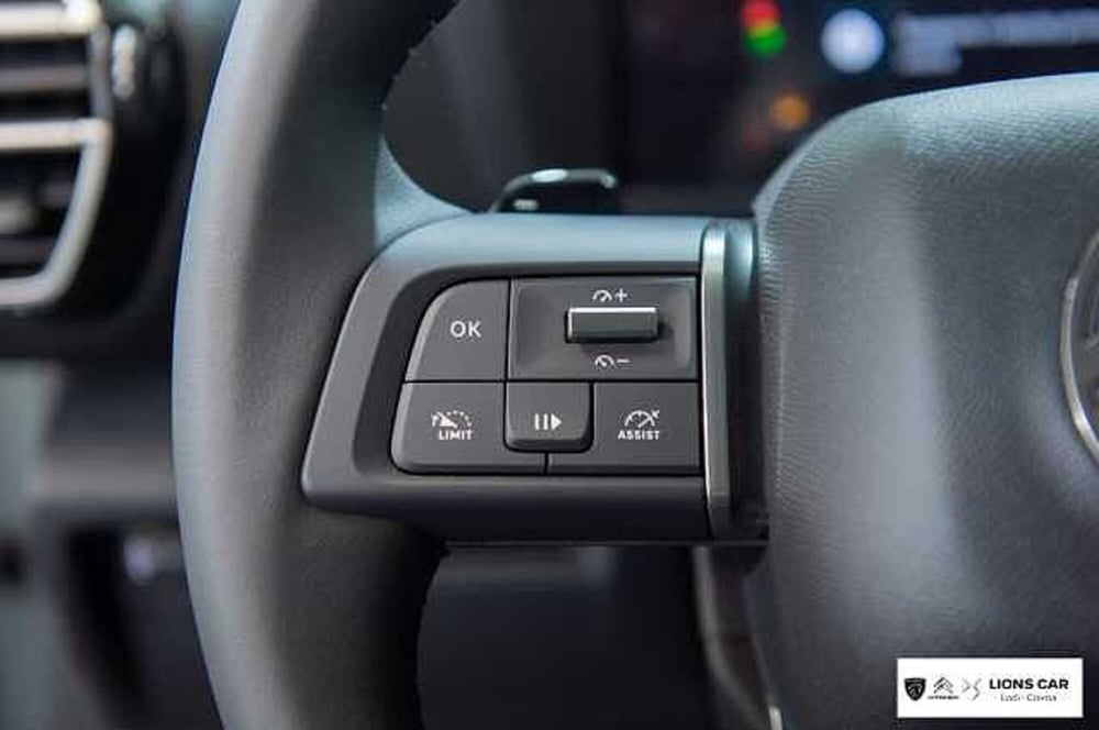Citroen C4 nuova a Lodi (13)