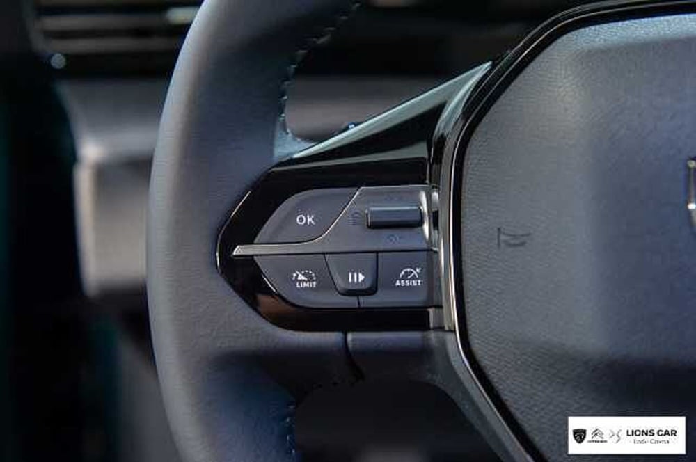 Peugeot 308 SW nuova a Lodi (14)
