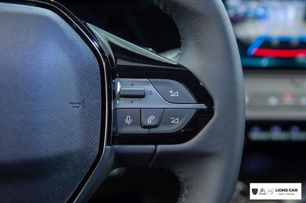 Peugeot 308 SW nuova a Lodi (15)