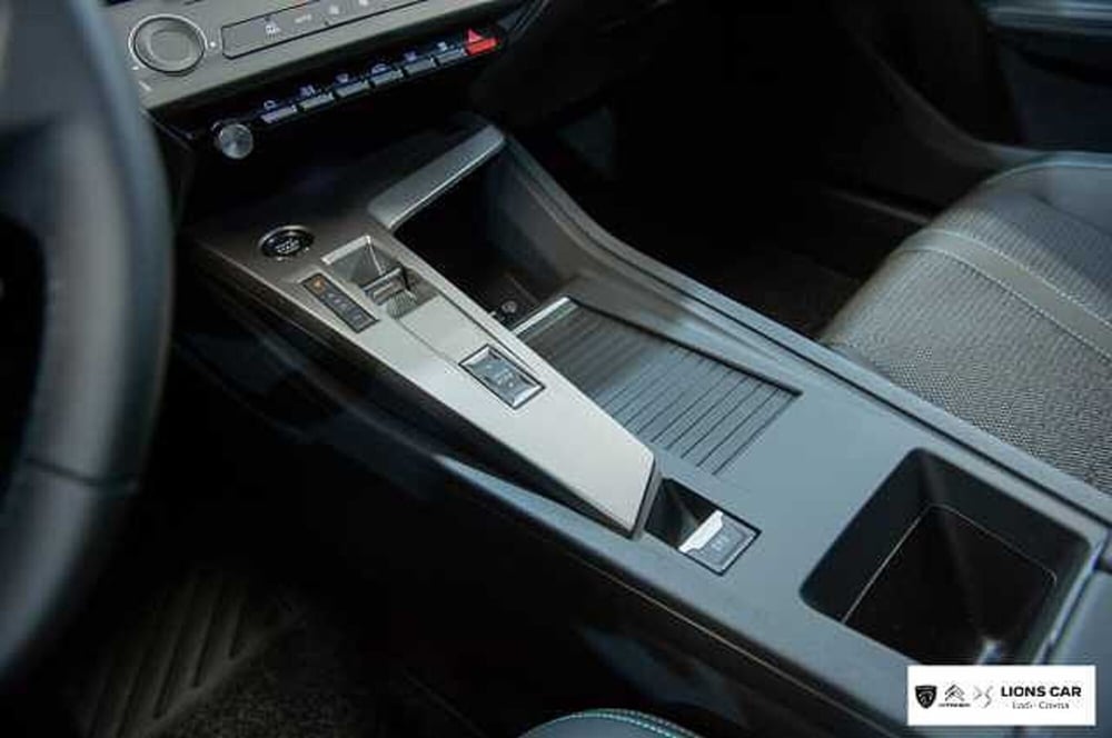 Peugeot 308 SW nuova a Lodi (20)
