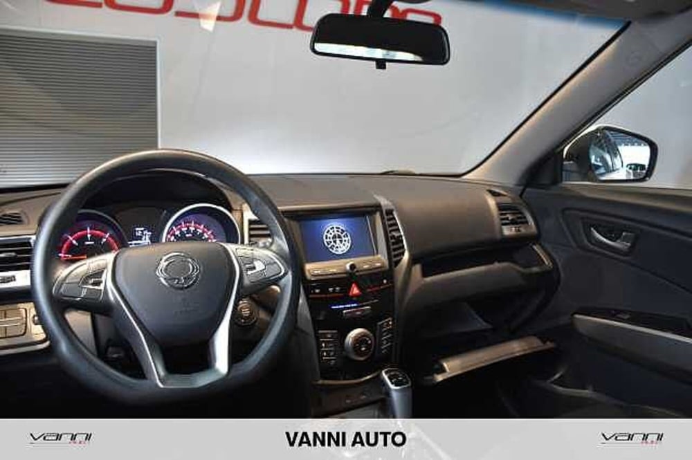 Ssangyong Tivoli usata a Verona (10)