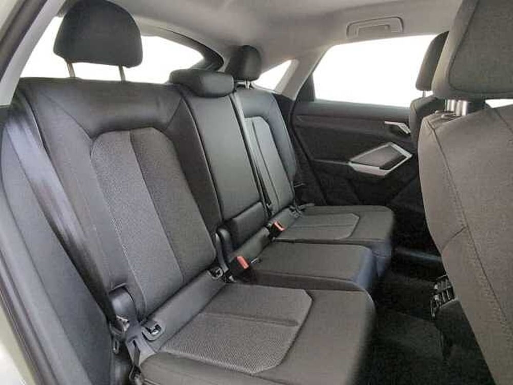 Audi Q3 Sportback usata a Varese (8)