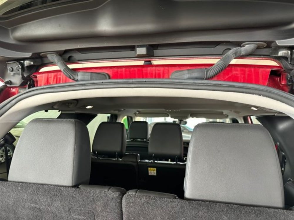 Land Rover Discovery Sport usata a Modena (11)