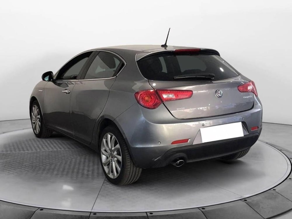 Alfa Romeo Giulietta usata a Torino (6)