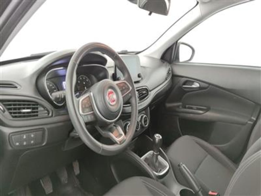 Fiat Tipo usata a Bari (14)