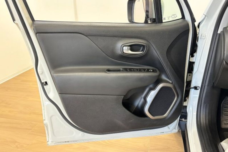 Jeep Renegade usata a Latina (12)