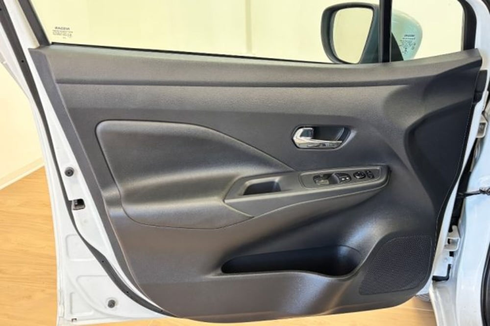 Nissan Micra usata a Latina (12)