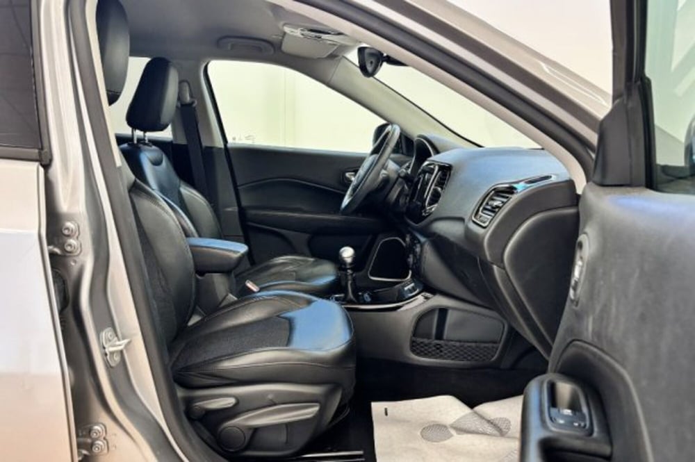 Jeep Compass usata a Latina (8)