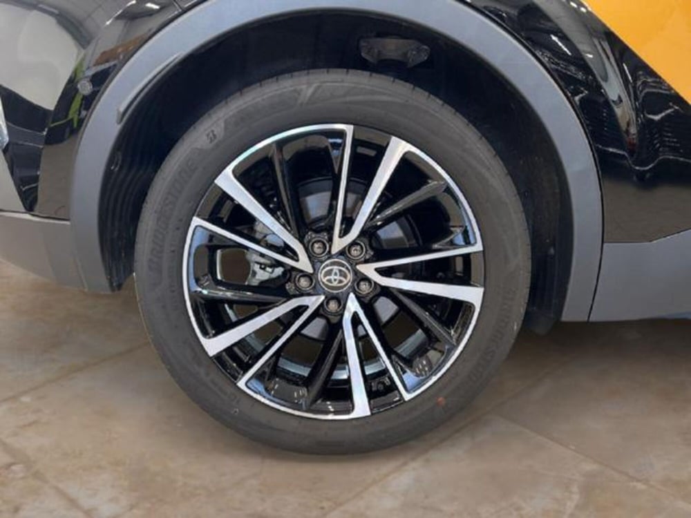 Toyota Toyota C-HR usata a Vercelli (15)