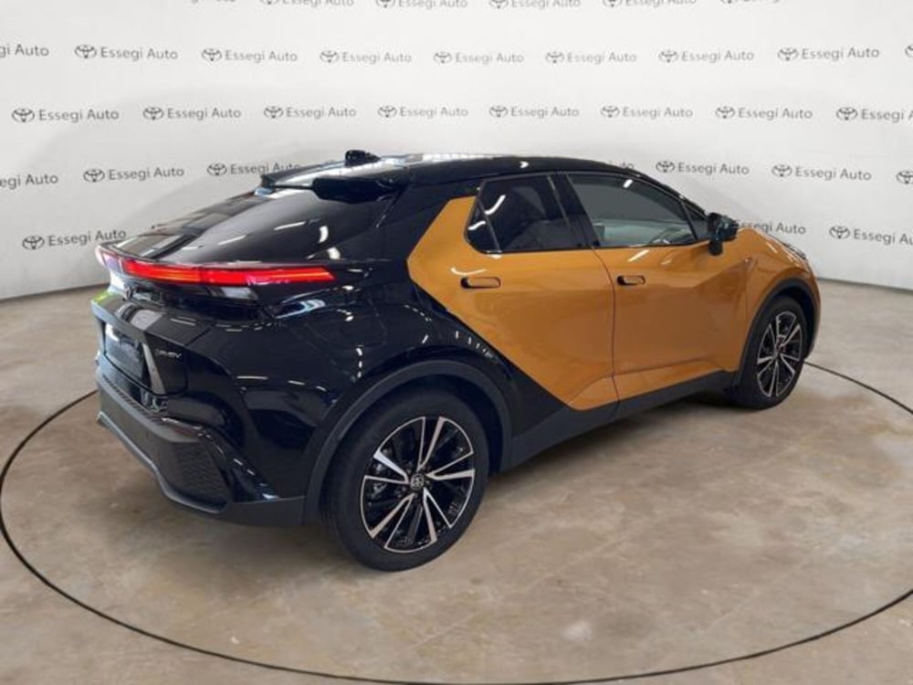 Toyota Toyota C-HR usata a Vercelli (16)