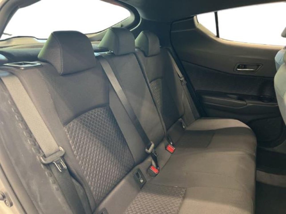 Toyota Toyota C-HR usata a Vercelli (8)