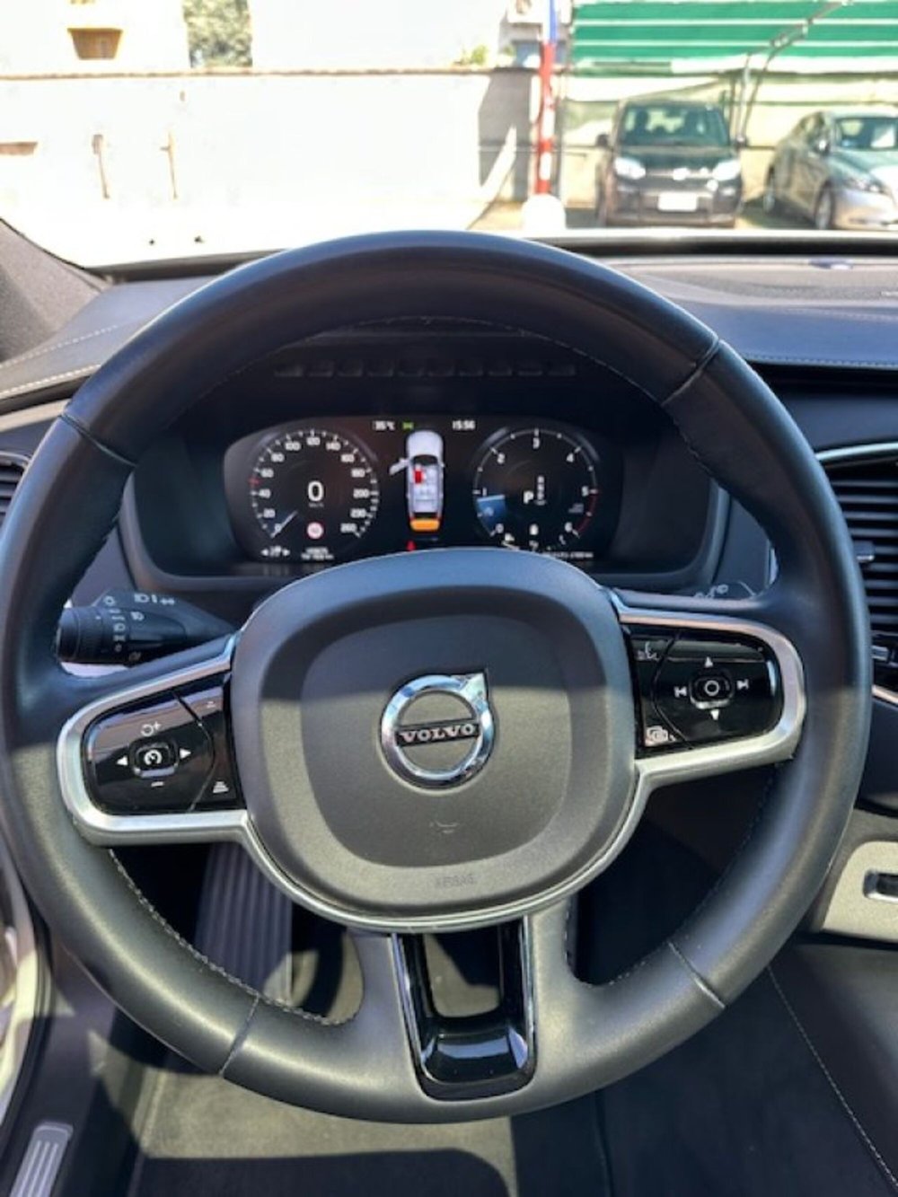 Volvo XC90 usata a Novara (4)