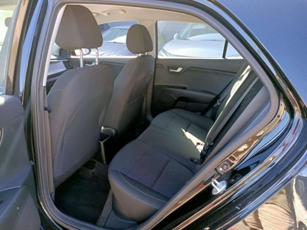 Kia Rio usata a Firenze (10)