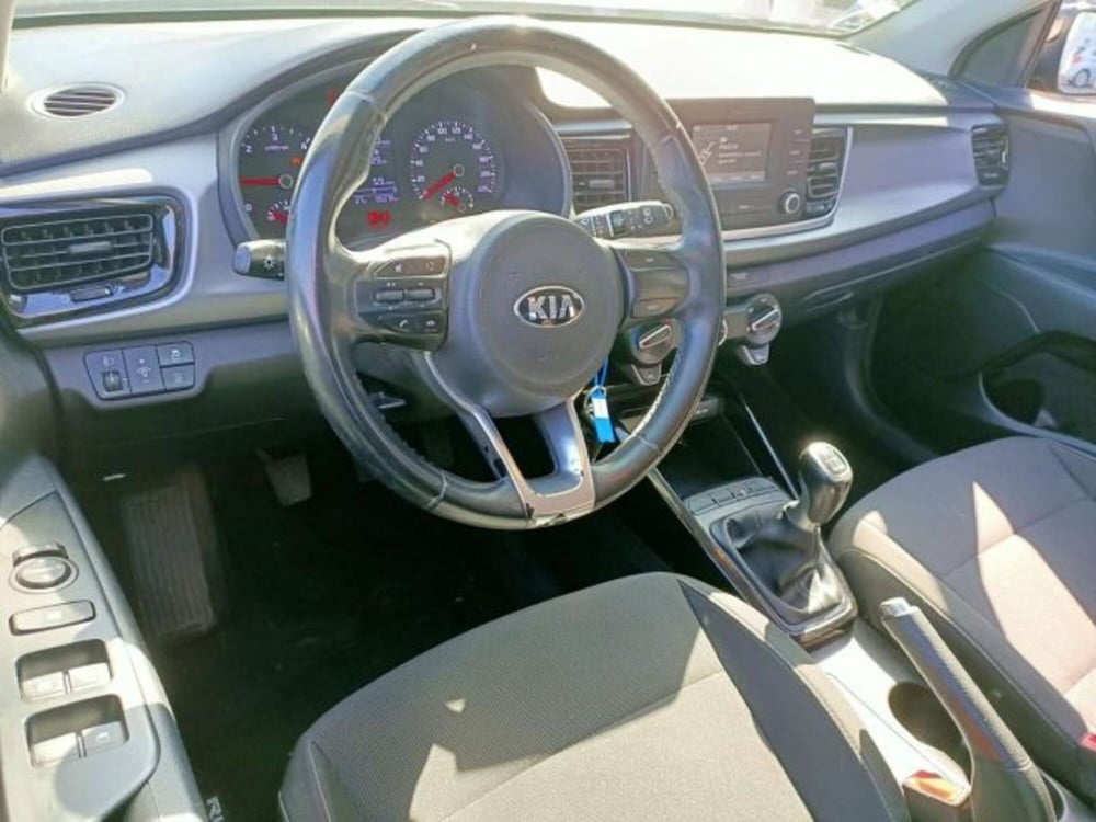 Kia Rio usata a Firenze (11)