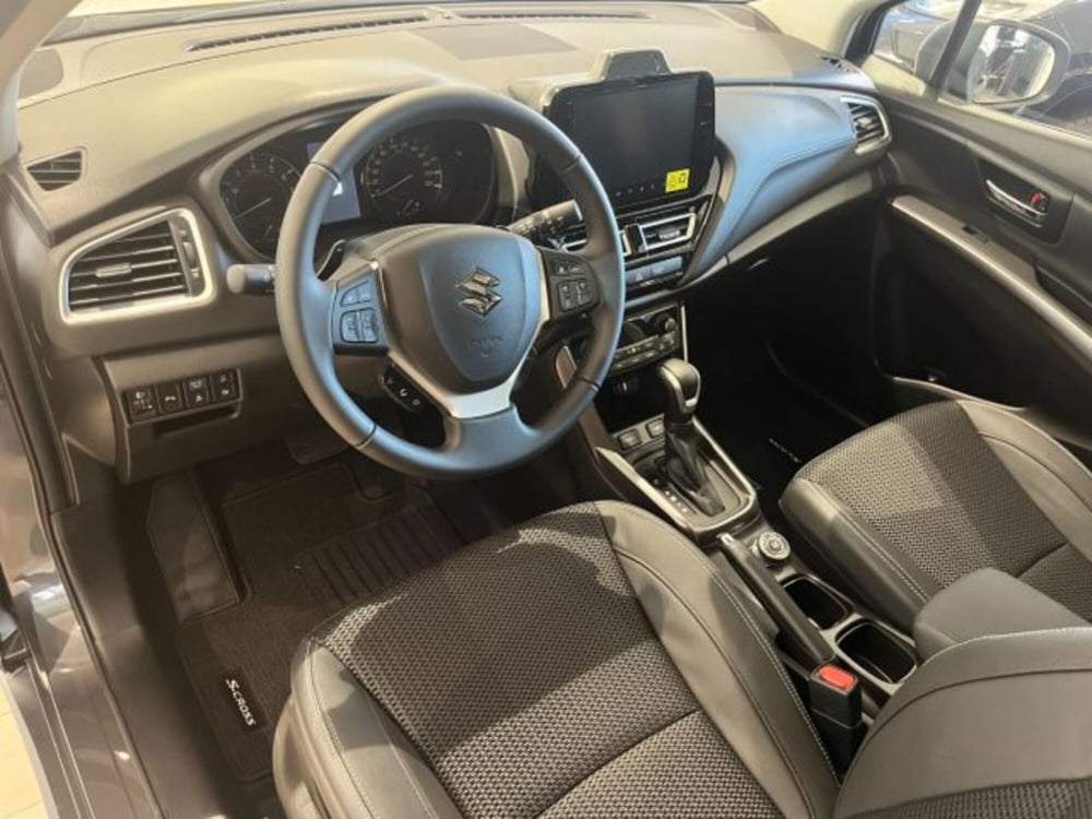 Suzuki S-Cross nuova a Torino (7)