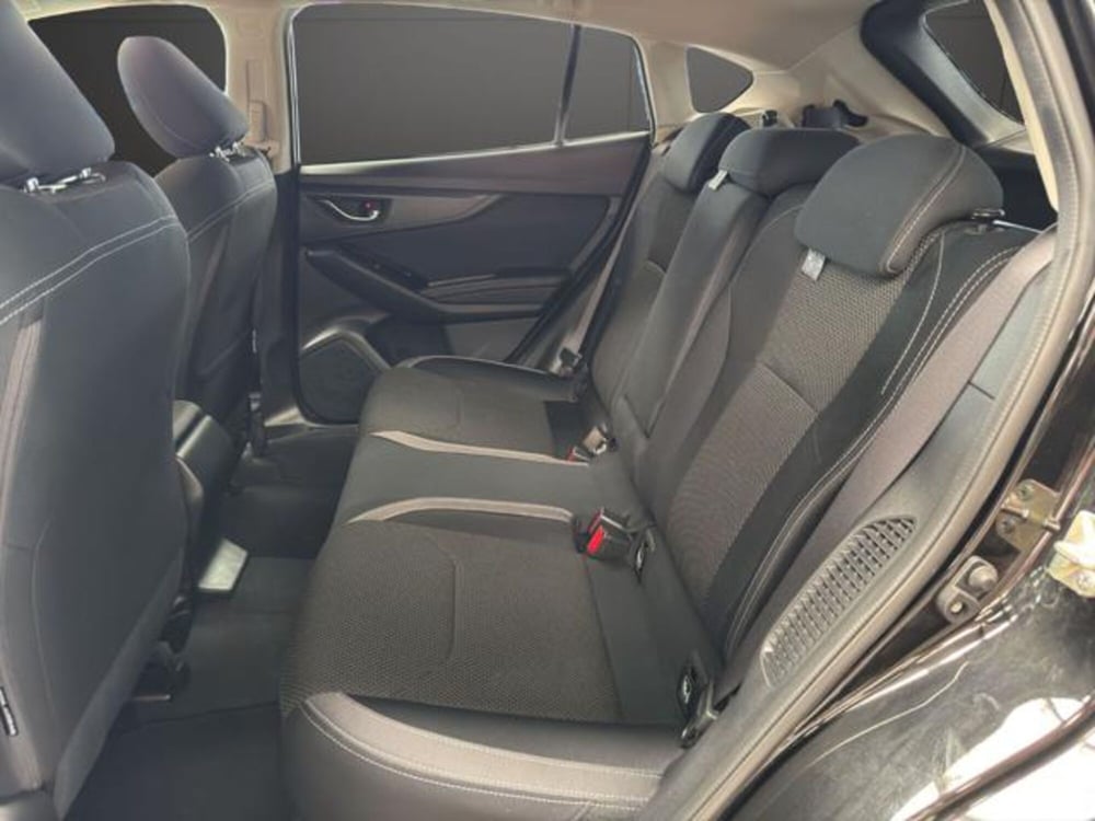 Subaru Impreza usata a Milano (13)